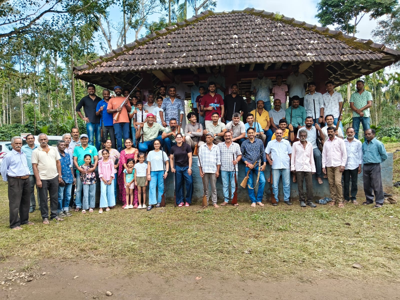 ಪೊನ್ನಂಪೇಟೆ ಮುಗುಟಗೇರಿ ಗ್ರಾಮದಲ್ಲಿ ಕೈಲ್ ಪೊಳ್ದ್ ಆಚರಣೆ