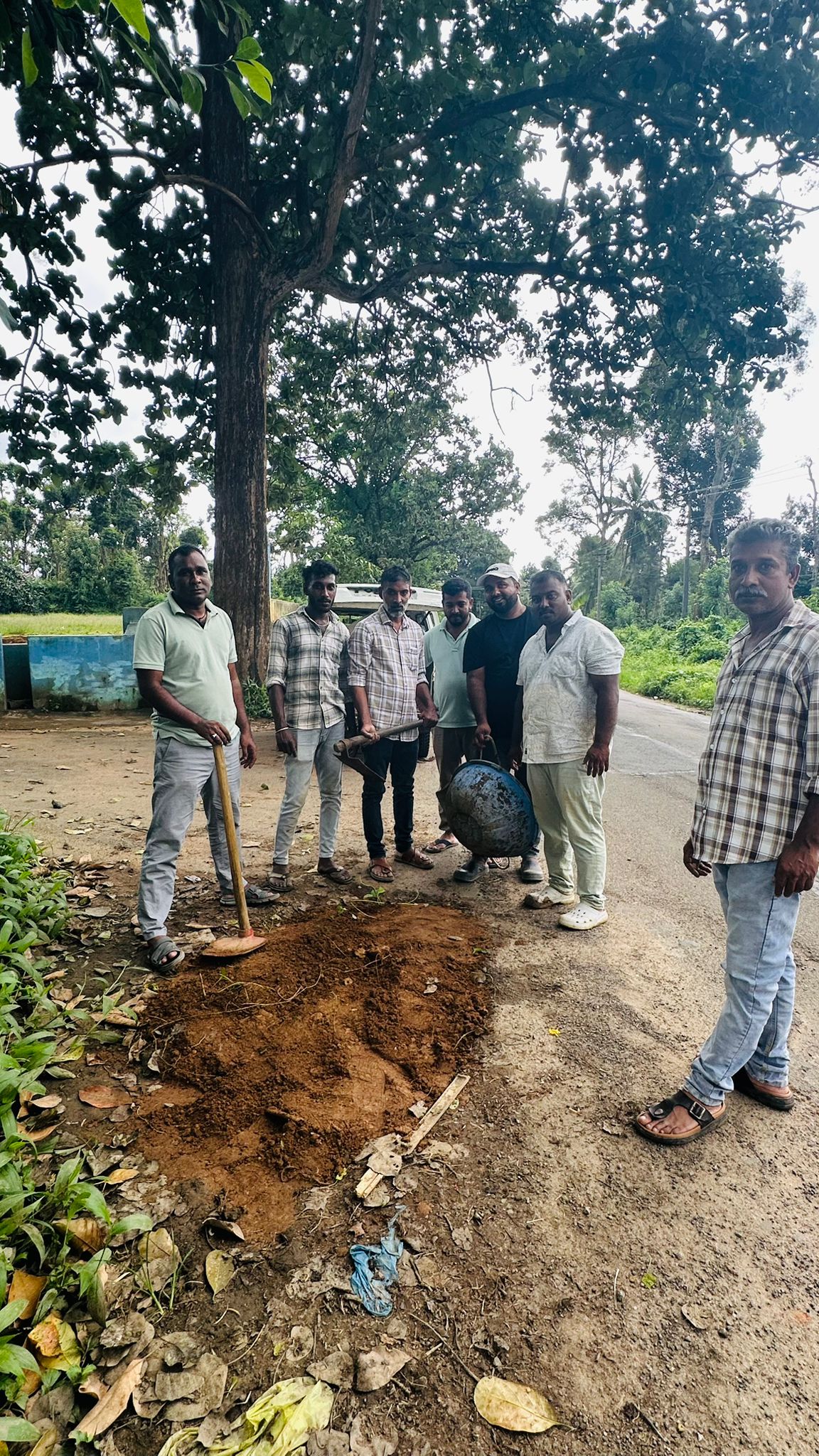 ಬೆಮ್ಮತ್ತಿ ಹಯಾತುಲ್ ಇಸ್ಲಾಂ ಮದರಸದಿಂದ ಶ್ರಮದಾನ