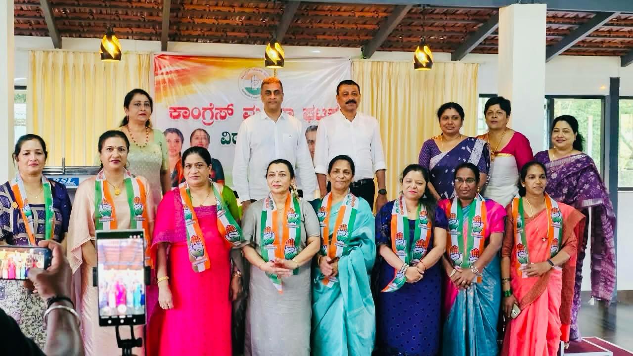 ಬಿಜೆಪಿ ತೊರೆದು ಕಾಂಗ್ರೆಸ್‌ಗೆ ಹಲವು ಮಹಿಳೆಯರು ಸೇರ್ಪಡೆ