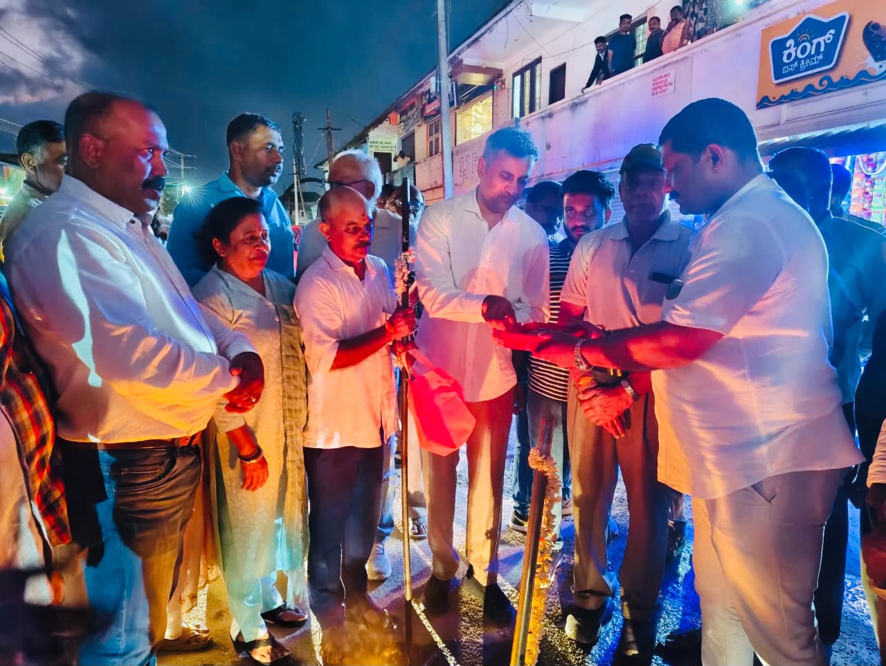 ಗೋಣಿಕೊಪ್ಪ ಬೈಪಾಸ್ ರಸ್ತೆ ಅಭಿವೃದ್ಧಿಗೆ 48 ಲಕ್ಷ ರೂ ಕಾಮಗಾರಿಗೆ ಶಾಸಕ ಎಎಸ್ ಪೊನ್ನಣ್ಣ ಚಾಲನೆ