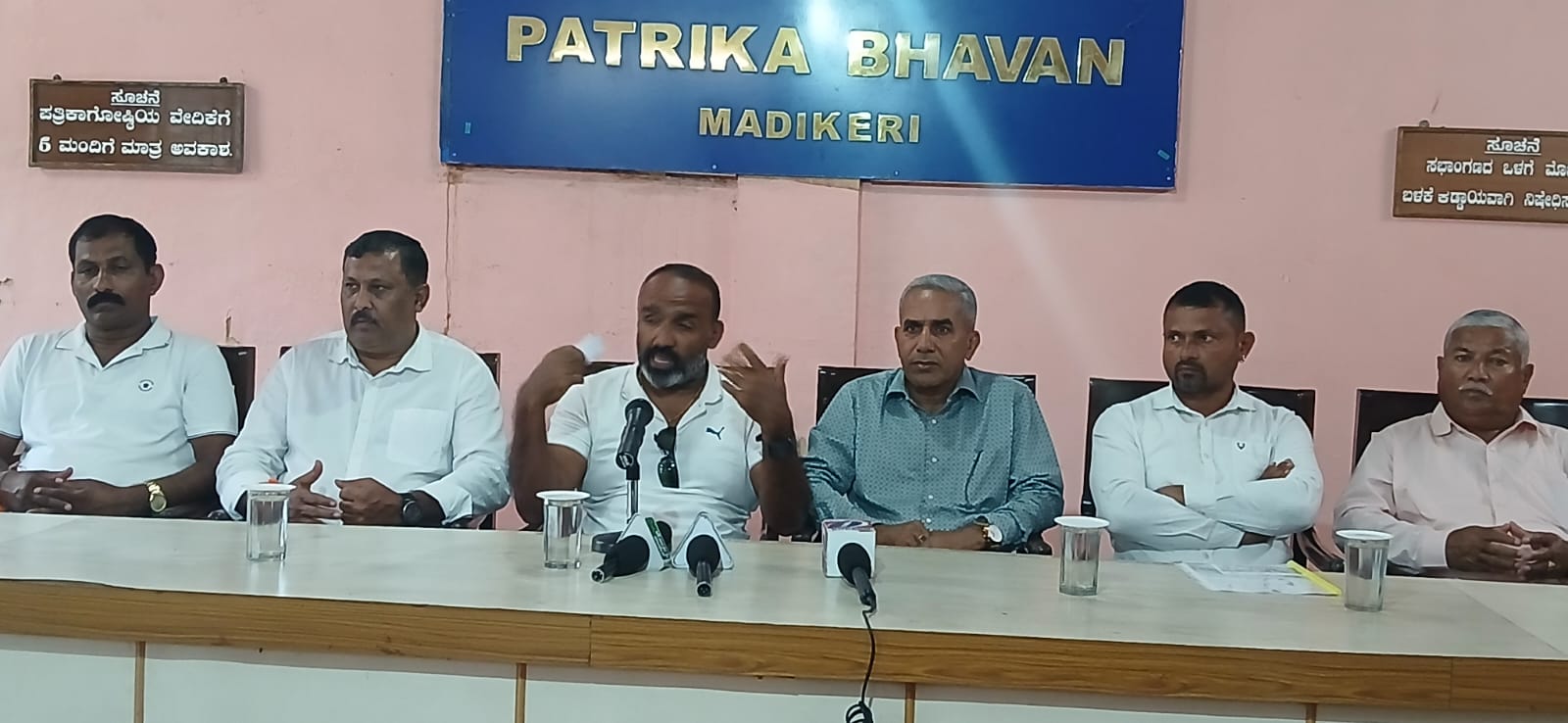 ಅಕ್ರಮ ಶೆಡ್ನಿಂದ ನೆಮ್ಮಲೆ ಗ್ರಾಮದಲ್ಲಿ ಅಶಾಂತಿ - ತೆರವಿಗೆ ಆಗ್ರಹ