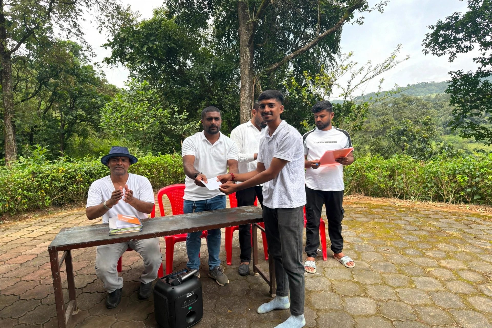 ಮುತ್ನಾಡ್ ಕೊಡವ ಸಮಾಜ ಕಾಲೂರು ವತಿಯಿಂದ ಕೈಲ್ ಪೊಳ್ದ್ ಕ್ರೀಡಾಕೂಟ ಸಂಭ್ರಮ