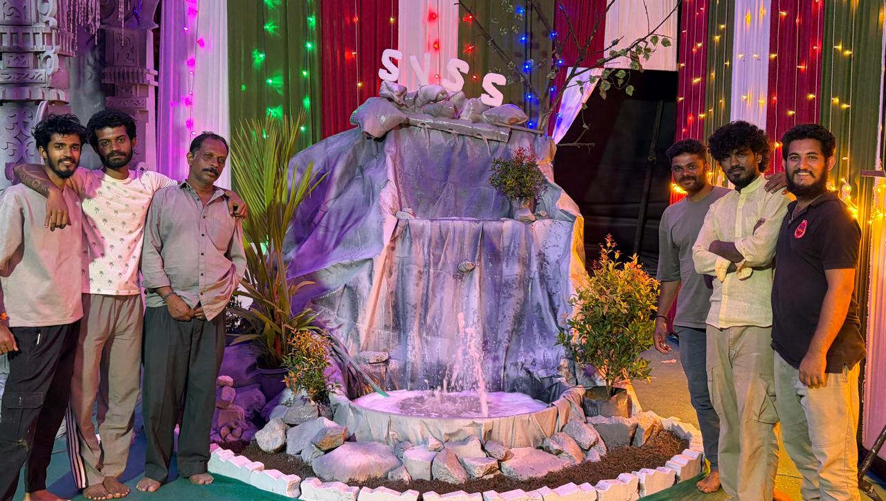 ಪಂಜರಪೇಟೆಯಲ್ಲಿ ದೇವಾಲಯದ ಮಾದರಿಯ ವಿಶಿಷ್ಟ ಗಣಪತಿ ಮಂಟಪ: ಆಕರ್ಷಕ ಕಾರಂಜಿಗೆ ಸಾರ್ವಜನಿಕರ ಮೆಚ್ಚುಗೆ