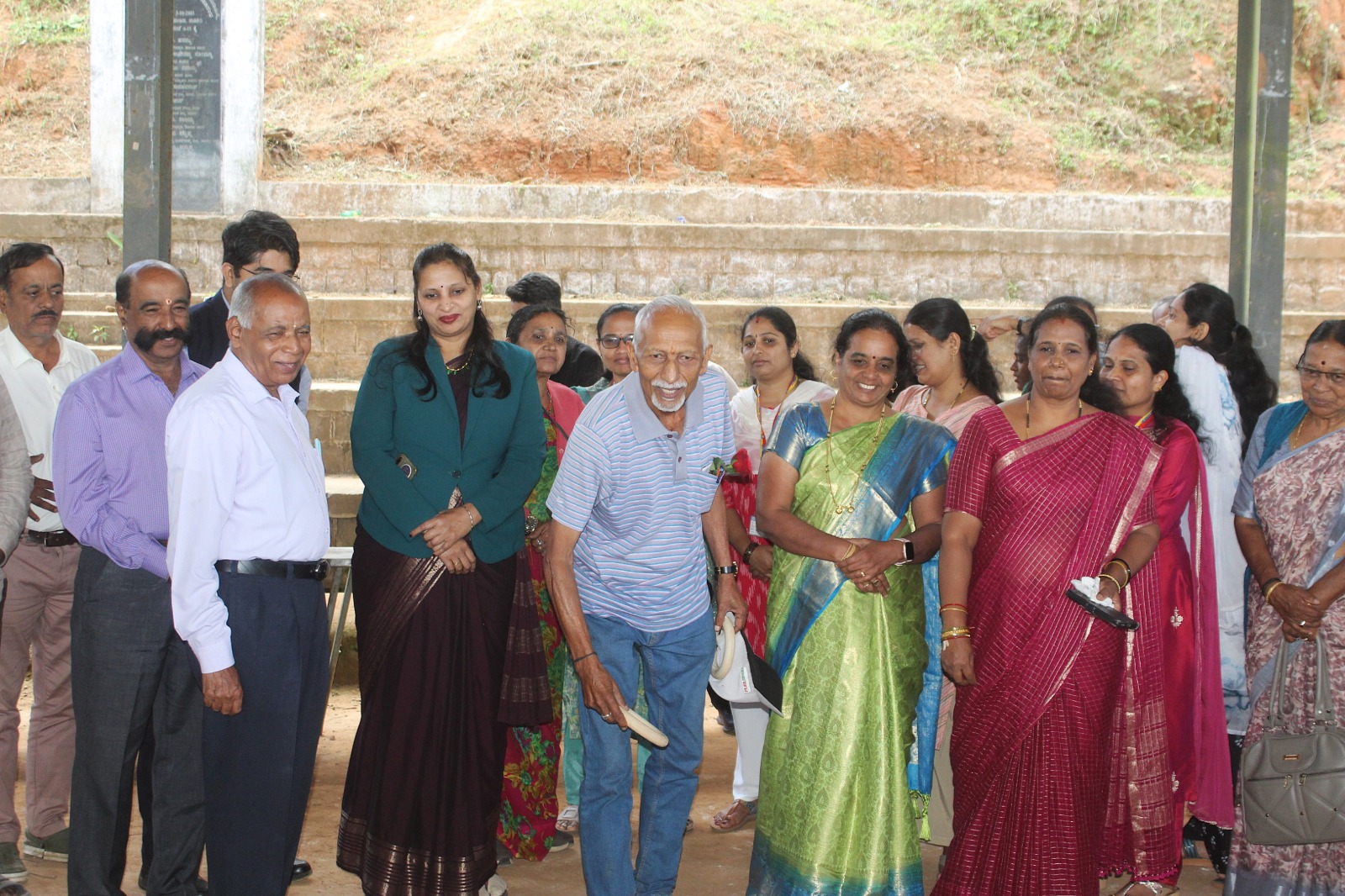 ಹಿರಿಯ ನಾಗರಿಕರಿಗೆ ಆಟೋಟ ಸ್ಪರ್ಧೆ ಹಾಗೂ ಸಾಂಸ್ಕೃತಿಕ ಕಾರ್ಯಕ್ರಮ: ಹಿರಿಯ ನಾಗರಿಕರನ್ನು ಗೌರವ ಮತ್ತು ಪ್ರೀತಿಯಿಂದ ನೋಡಿಕೊಳ್ಳಿ: ಶುಭ