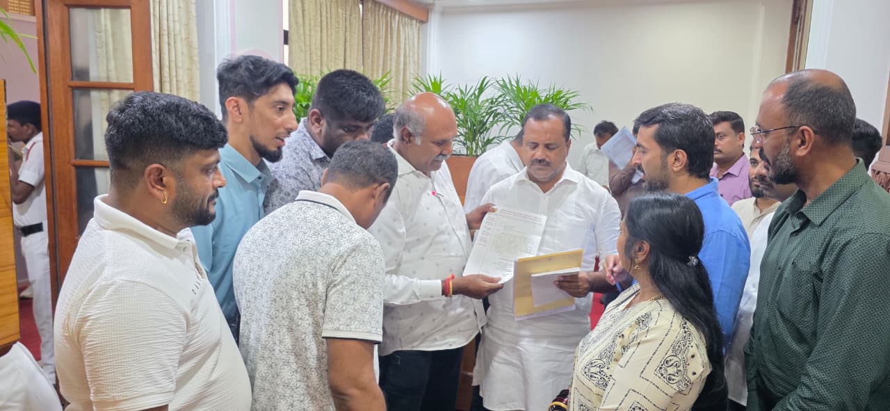 ಪತ್ರಕರ್ತರ ಕ್ರಿಕೆಟ್ ಟೂರ್ನಿಗೆ ಸಚಿವ ಯು.ಟಿ. ಖಾದರ್‌ಗೆ ಆಹ್ವಾನ