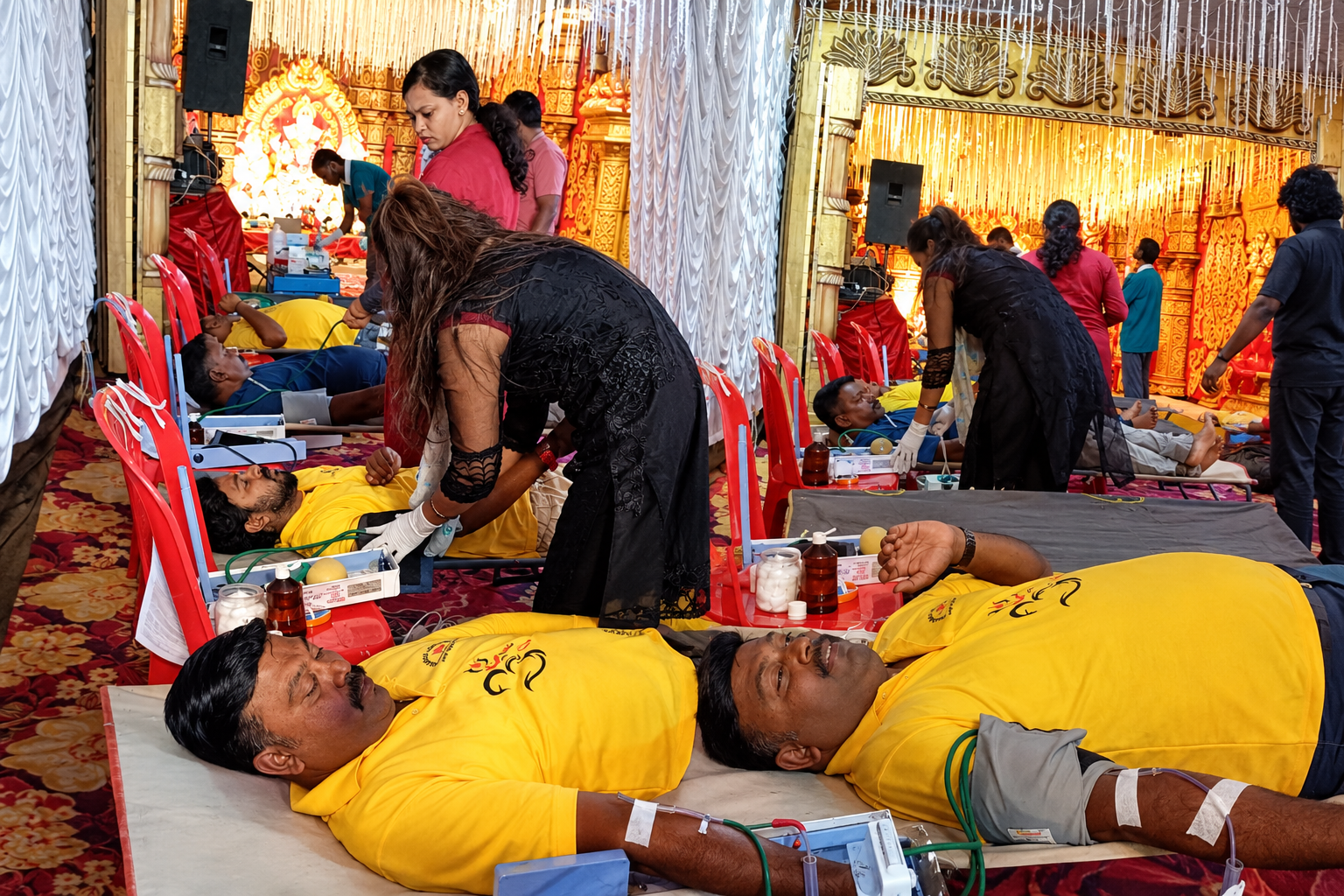ಶಾಂತಿನಿಕೇತನ ಯುವಕ ಸಂಘದಿಂದ ಯಶಸ್ವಿ ರಕ್ತದಾನ ಶಿಬಿರ