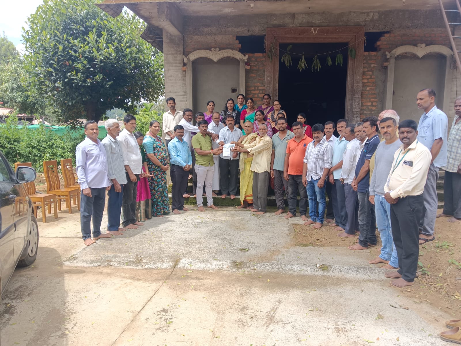 ಶನಿವಾರಸಂತೆ: ಶ್ರೀ ವೆಂಕಟೇಶ್ವರ ದೇವಸ್ಥಾನದ ಅಭಿವೃದ್ಧಿಗೆ 1 ಲಕ್ಷ ರೂ ಕೊಡುಗೆ