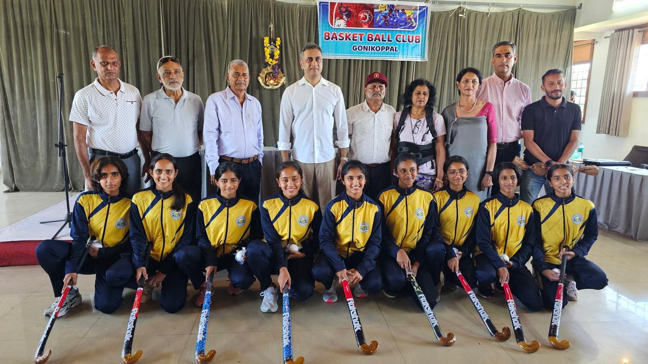 ರಾಂಚಿಯಲ್ಲಿ ಕರ್ನಾಟಕಕ್ಕೆ ಕಪ್ - ಗೆದ್ದ ತಂಡದಲ್ಲಿ ಕೊಡಗಿನ 9 ಹೆಣ್ಣುಮಕ್ಕಳು; ಶಾಸಕ ಪೊನ್ನಣ್ಣನಿಂದ ಸನ್ಮಾನ