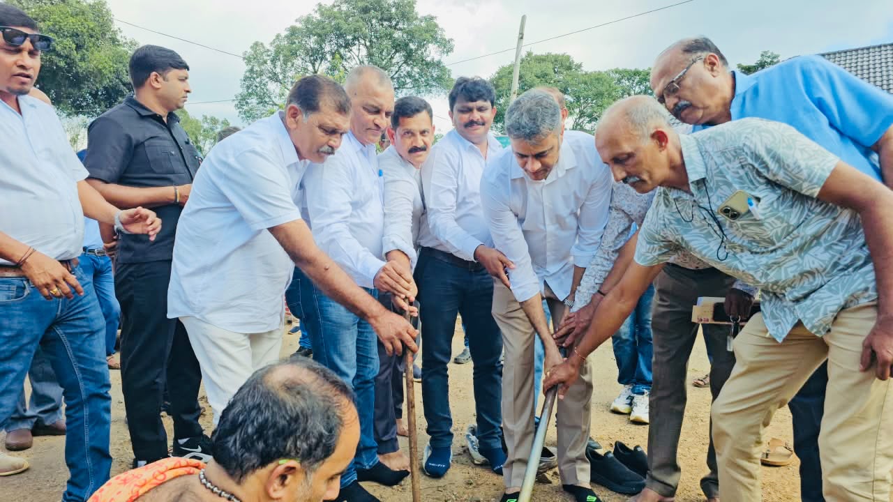 ಬಲ್ಲಮಾವಟಿ ಗ್ರಾಮದಲ್ಲಿ ₹63 ಲಕ್ಷದ ಅಭಿವೃದ್ಧಿ ಕಾಮಗಾರಿಗಳಿಗೆ ಶಾಸಕ ಪೊನ್ನಣ್ಣ ಚಾಲನೆ