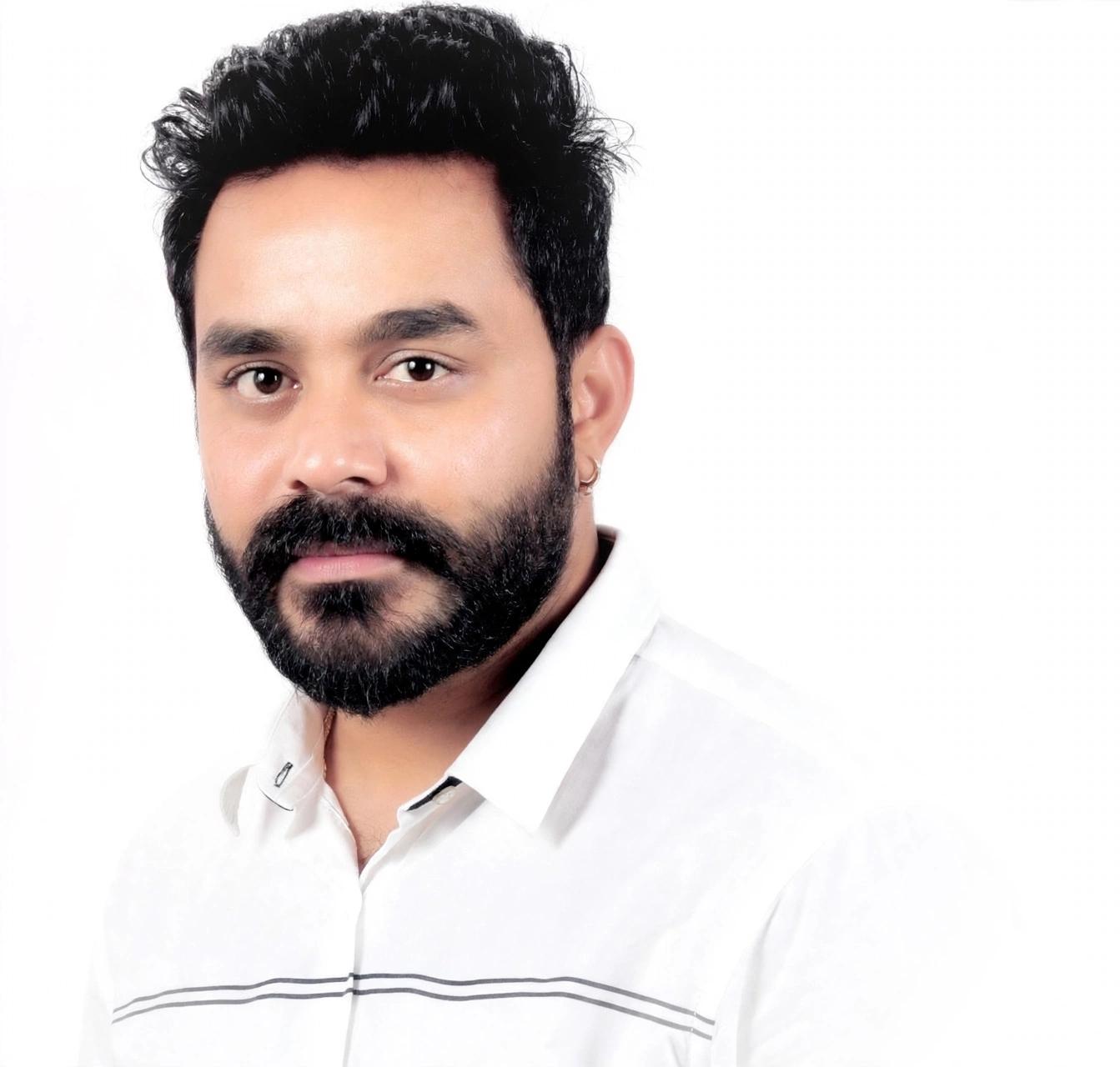 ವಿರಾಜಪೇಟೆ ಗಣೇಶೋತ್ಸವ ಸ್ಥಗಿತಕ್ಕೆ ಆಕ್ರೋಶ: ಪೊಲೀಸ್ ನಡೆಗೆ ಸಾಮಾಜಿಕ ಕಾರ್ಯಕರ್ತ ಯೋಗೇಶ್ ನಾಯ್ಡು ತೀವ್ರ ಬೇಸರ