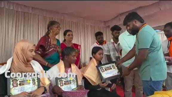 ಮೂರ್ನಾಡು ಗಣೇಶೋತ್ಸವದ ಅಂಗವಾಗಿ ಗಜೇಂದ್ರ ಯುವಶಕ್ತಿ ಸಂಘದಿಂದ ಸಮಾಜಮುಖಿ ಕಾರ್ಯಕ್ರಮ