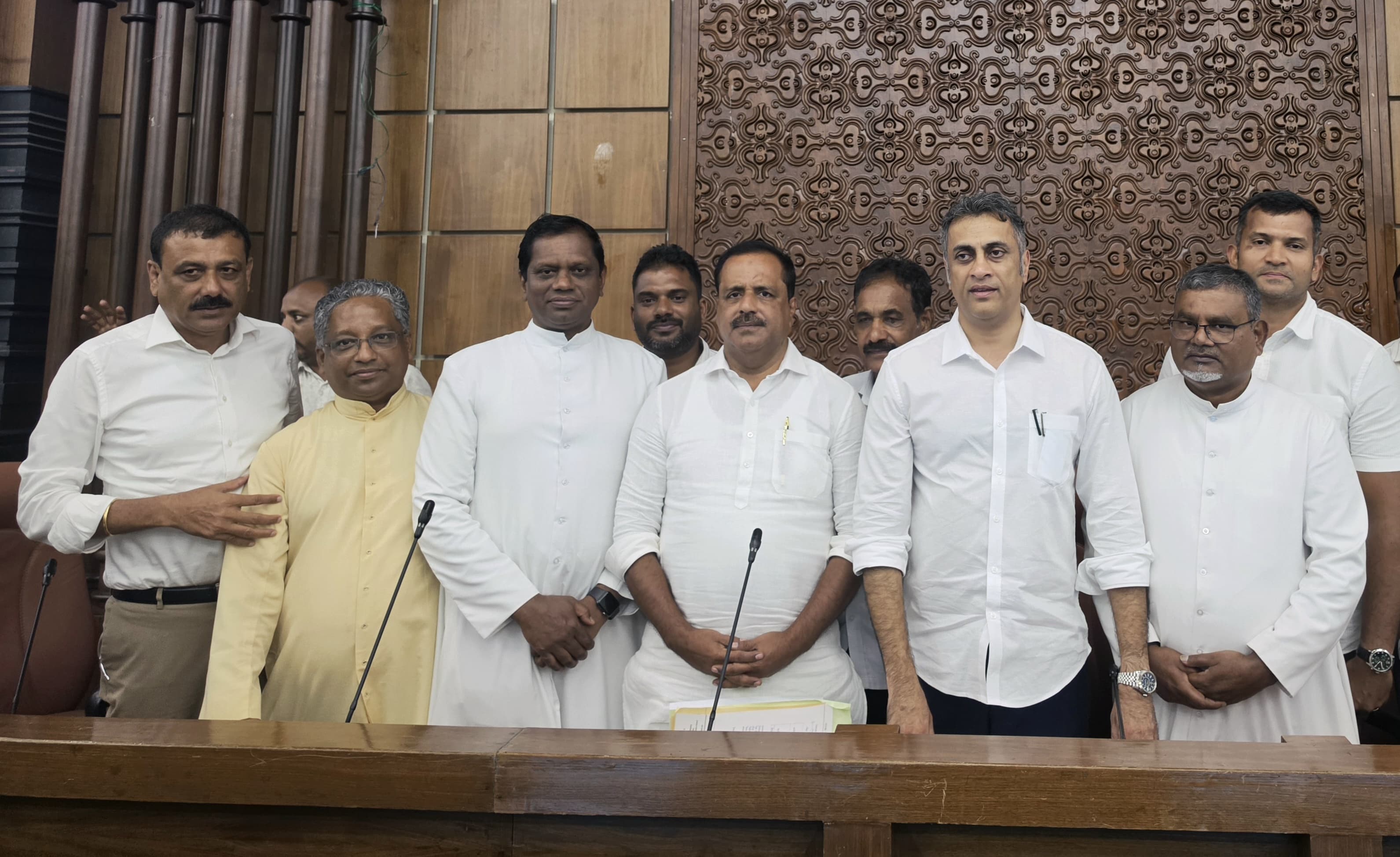 ಕ್ರಿಶ್ಚಿಯನ್ ಮುಖಂಡರಿಂದ ಸಚಿವ ಯುಟಿ. ಖಾದರ್ ಭೇಟಿ 