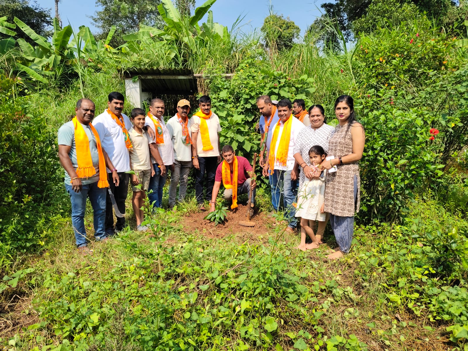 ಲಾಲ್ ಬಹಾದ್ದೂರ್ ಶಾಸ್ತ್ರಿ ಜನ್ಮದಿನ -ನಾಪೋಕ್ಲು ಬಿಜೆಪಿ ಶಕ್ತಿ ಕೇಂದ್ರದಿಂದ ಸ್ವಚ್ಛತಾ ಕಾರ್ಯಕ್ರಮ 