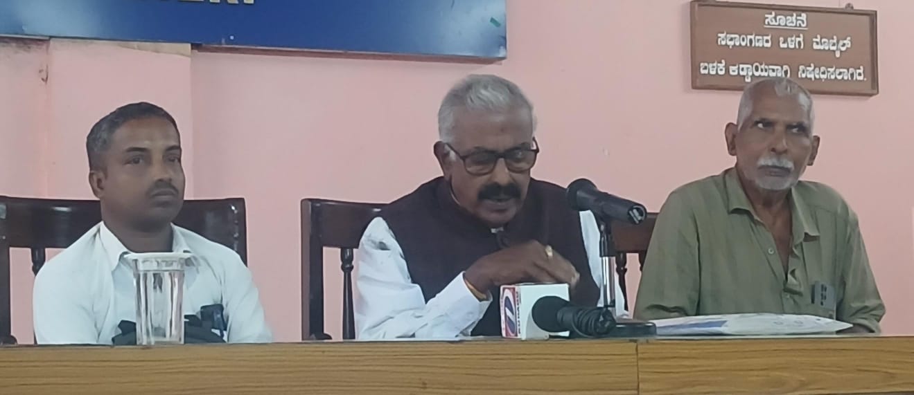 ಶಾಲಾ ಜಾಗ ರಕ್ಷಣೆಗೆ ಆಗ್ರಹ: ಕರಿಕೆ ಪಂಚಾಯಿತಿ ವಾರ್ಡ್ ವಿಂಗಡಣೆ ತಿದ್ದುಪಡಿಗೆ ಒತ್ತಾಯ