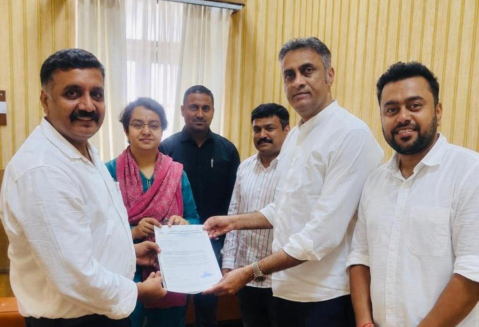 ಅನುದಾನ ರಹಿತ ಶಾಲೆಗಳ ಸಮಸ್ಯೆ ಪರಿಹಾರಕ್ಕೆ ಭರವಸೆ: ಶಾಸಕ ಪೊನ್ನಣ್ಣ, ಶಿಕ್ಷಣ ಕಾರ್ಯದರ್ಶಿ ಭೇಟಿ ಮಾಡಿದ ಕೊಡಗು ಖಾಸಗಿ ಶಾಲೆಗಳ ಒಕ್ಕೂಟ