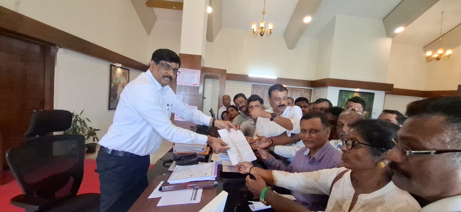 ಮಡಿಕೇರಿಯಲ್ಲಿ ಇಂಡಿಯಾ ಒಕ್ಕೂಟದ ಸಭೆ 
