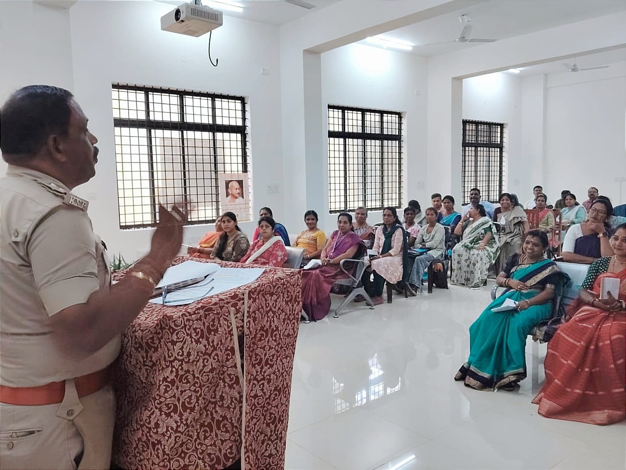 ಅಪರಾಧ ದೂರು ಪ್ರಕ್ರಿಯೆ ಕುರಿತು ಕಾನೂನು ಸ್ವಯಂಸೇವಕರಿಗೆ ಮಡಿಕೇರಿಯಲ್ಲಿ ತರಬೇತಿ