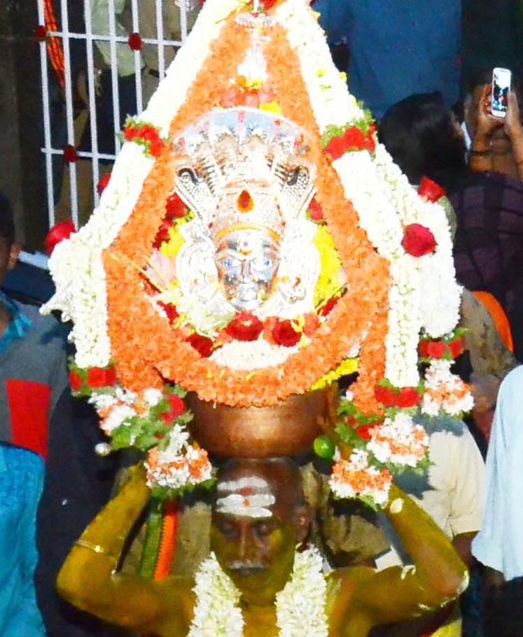 ಕುಂದುರುಮೊಟ್ಟೆ ಚೌಟಿ ಮಾರಿಯಮ್ಮ ದೇವಿಯ ಕರಗೋತ್ಸವ ಮಾರ್ಗ 