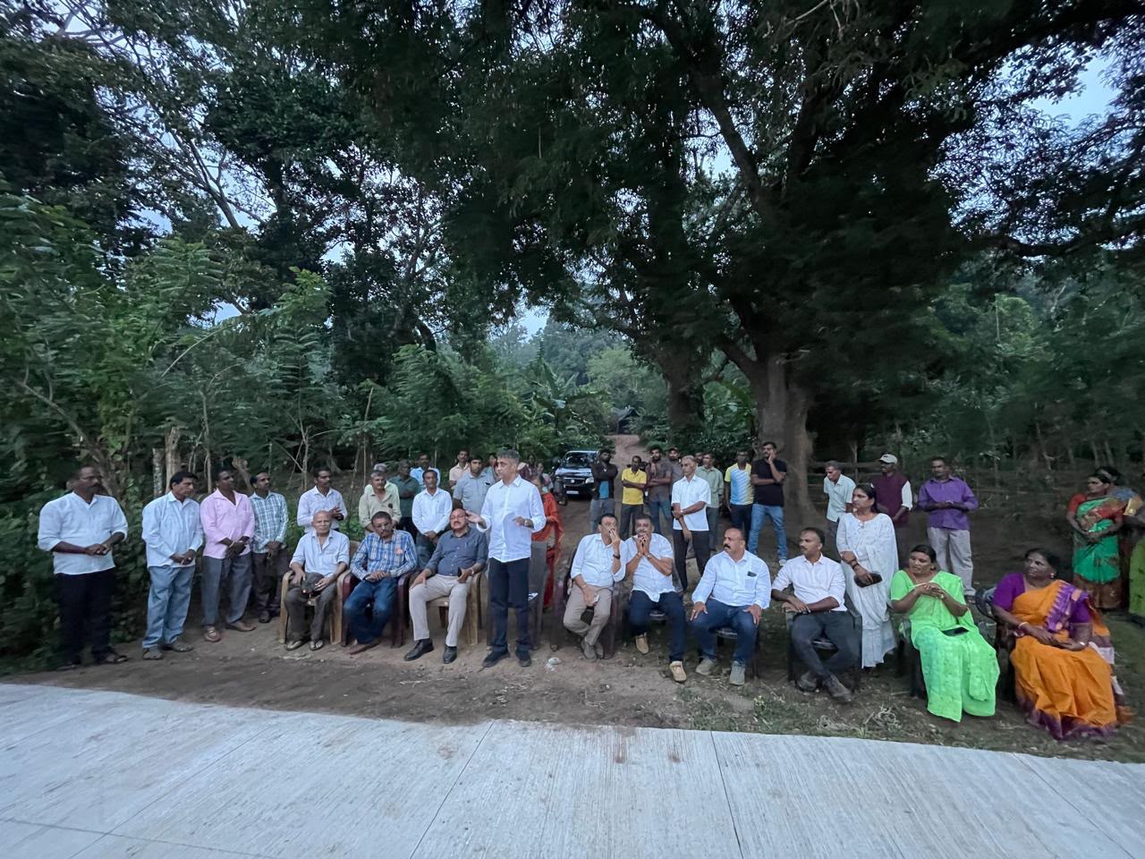 7 ದಶಕಗಳ ಕತ್ತಲೆಗೆ ಬೆಳಕು; ಹಾಡಿಗಳಿಗೆ ಮೊದಲ ಬಾರಿಗೆ ವಿದ್ಯುತ್ - ಶಾಸಕ ಎ.ಎಸ್.ಪೊನ್ನಣ್ಣರಿಂದ ಉದ್ಘಾಟನೆ