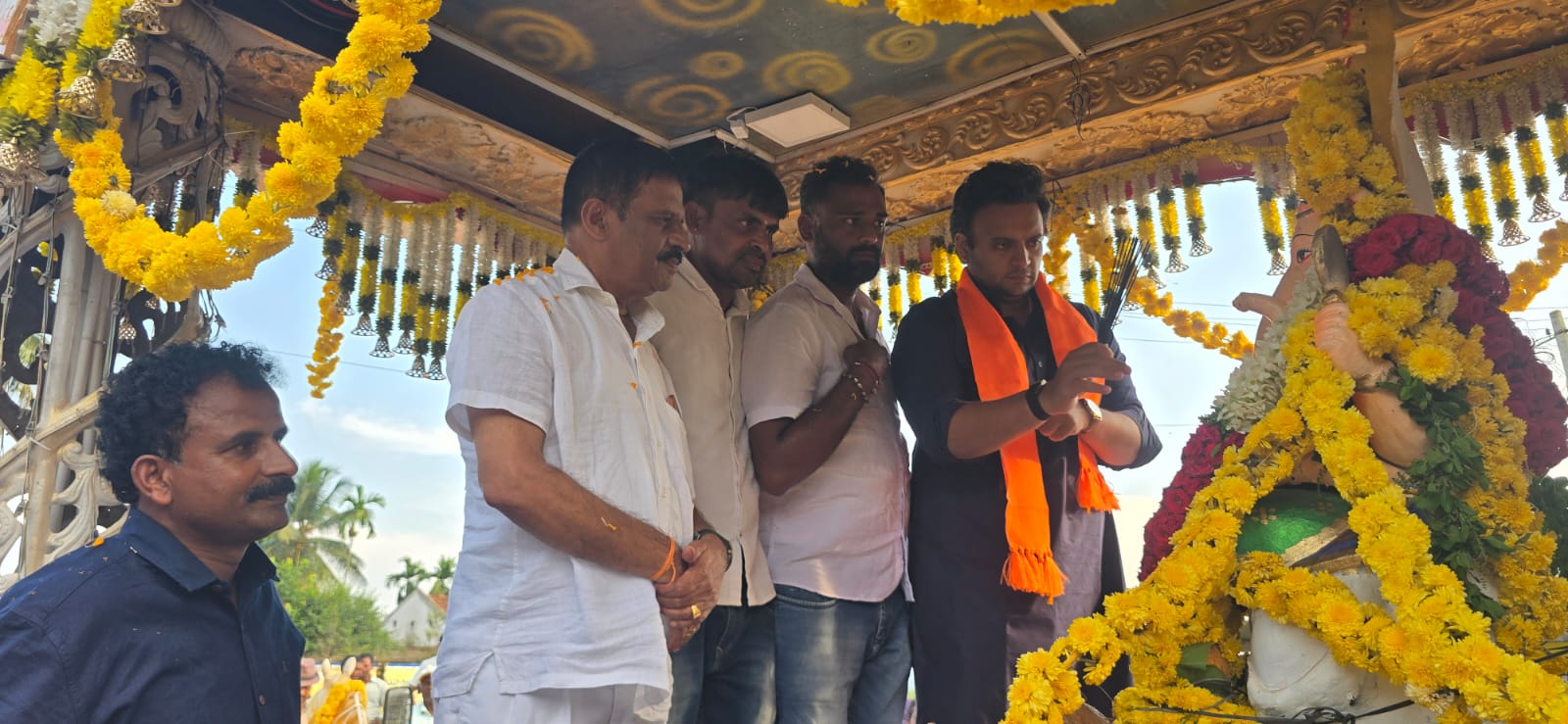 ತೊರೆನೂರು ಗ್ರಾಮದ ಗಣೇಶೋತ್ಸವದಲ್ಲಿ ಸಂಸದ ಯದುವೀರ್ ಭಾಗಿ : ಗಣೇಶೋತ್ಸವ ಸ್ವಾತಂತ್ರ್ಯ ಸಂಗ್ರಾಮದ ಪ್ರತೀಕ: ಯದುವೀರ್