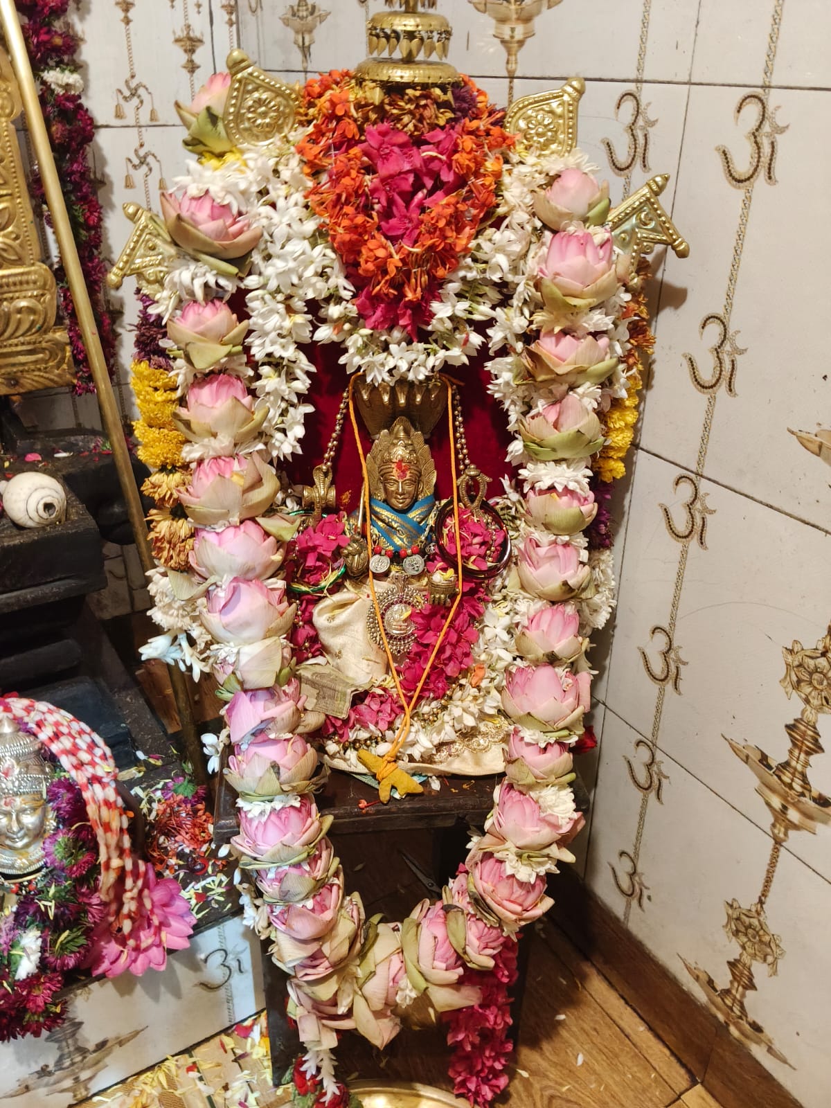 ವಿರಾಜಪೇಟೆ ಶಿವಕೇರಿ ಶ್ರೀ ವಿಷ್ಣು ದುರ್ಗಿ ವಿಷ್ಣುಮೂರ್ತಿ ನಾಗ ದೇವಾಲಯದಲ್ಲಿ ನವರಾತ್ರಿ ಉತ್ಸವ ಆರಂಭ