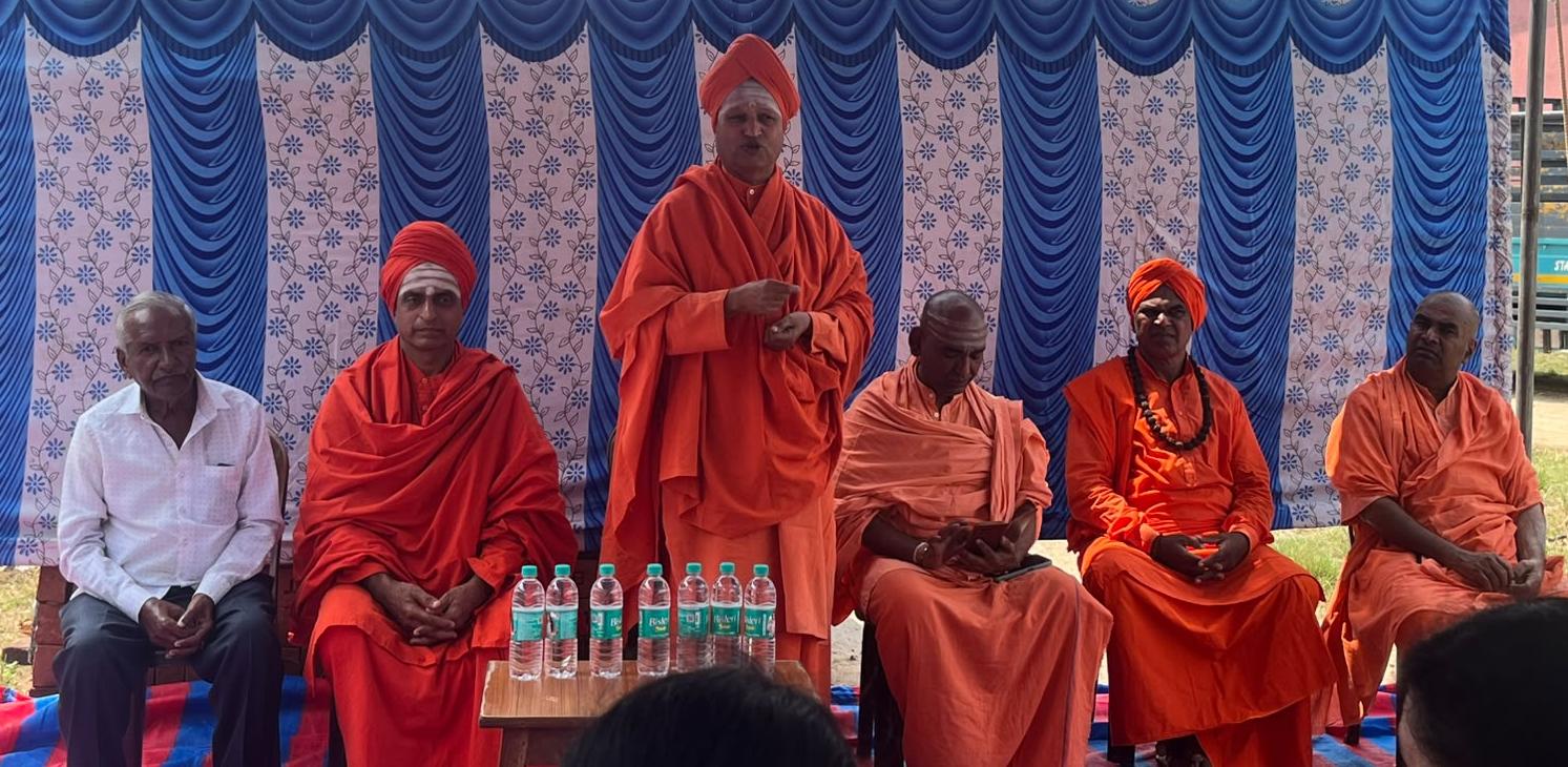 ಶಿರಂಗಾಲ ಗ್ರಾಮದಲ್ಲಿ ಎಸ್.ವಿ.ನಂಜುಂಡಪ್ಪ ಅವರಿಗೆ ನುಡಿ ನಮನ: ಸಾಮಾಜಿಕ ಸೇವಾ  ಕಾರ್ಯಗಳಿಗೆ ಮನ್ನಣೆ ಸಿಗಲಿ: ಅರಮೇರಿ ಸ್ವಾಮೀಜಿ