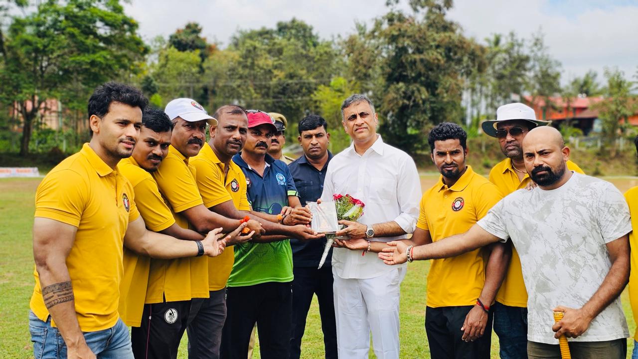 ಪೊನ್ನಂಪೇಟೆ ತಾಲೂಕಿನಲ್ಲಿ ಬಿರುವಾಸ್ ಪೂಜಾರಿ ಪ್ರೀಮಿಯರ್ ಲೀಗ್ 2026 ಕ್ರಿಕೆಟ್ ಪಂದ್ಯಾಟಕ್ಕೆ ಶಾಸಕ ಎ.ಎಸ್.ಪೊನ್ನಣ್ಣ ಚಾಲನೆ