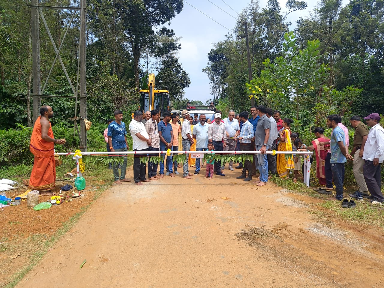 ಚೇಲಾವರ ಜಲಪಾತ, ಕಬ್ಬೆ ಬೆಟ್ಟಕ್ಕೆ ತೆರಳುವ ಪ್ರವಾಸಿಗರ ಶುಲ್ಕ ವಸೂಲಿ ಟೋಲ್ ಗೇಟ್ ಉದ್ಘಾಟನೆ