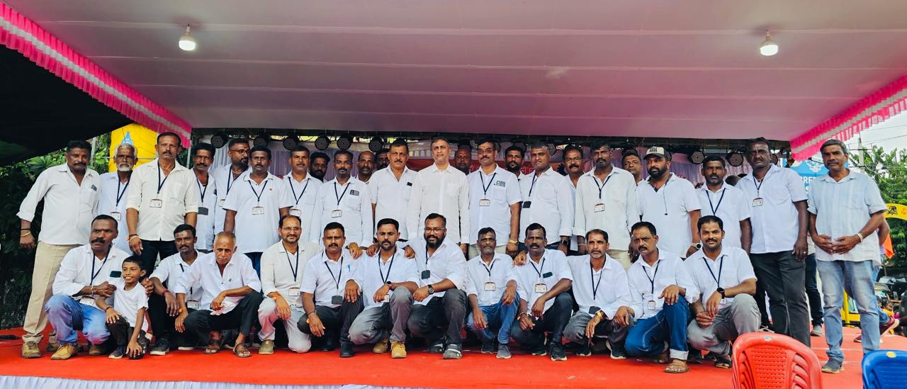 ಸಿದ್ದಾಪುರ ವಾಹನ ಚಾಲಕರ ಮಜ್ದೂರ್ ಸಂಘದಿಂದ 33ನೇ ವರ್ಷದ ಆಯುಧ ಪೂಜೆ ಸಂಭ್ರಮ