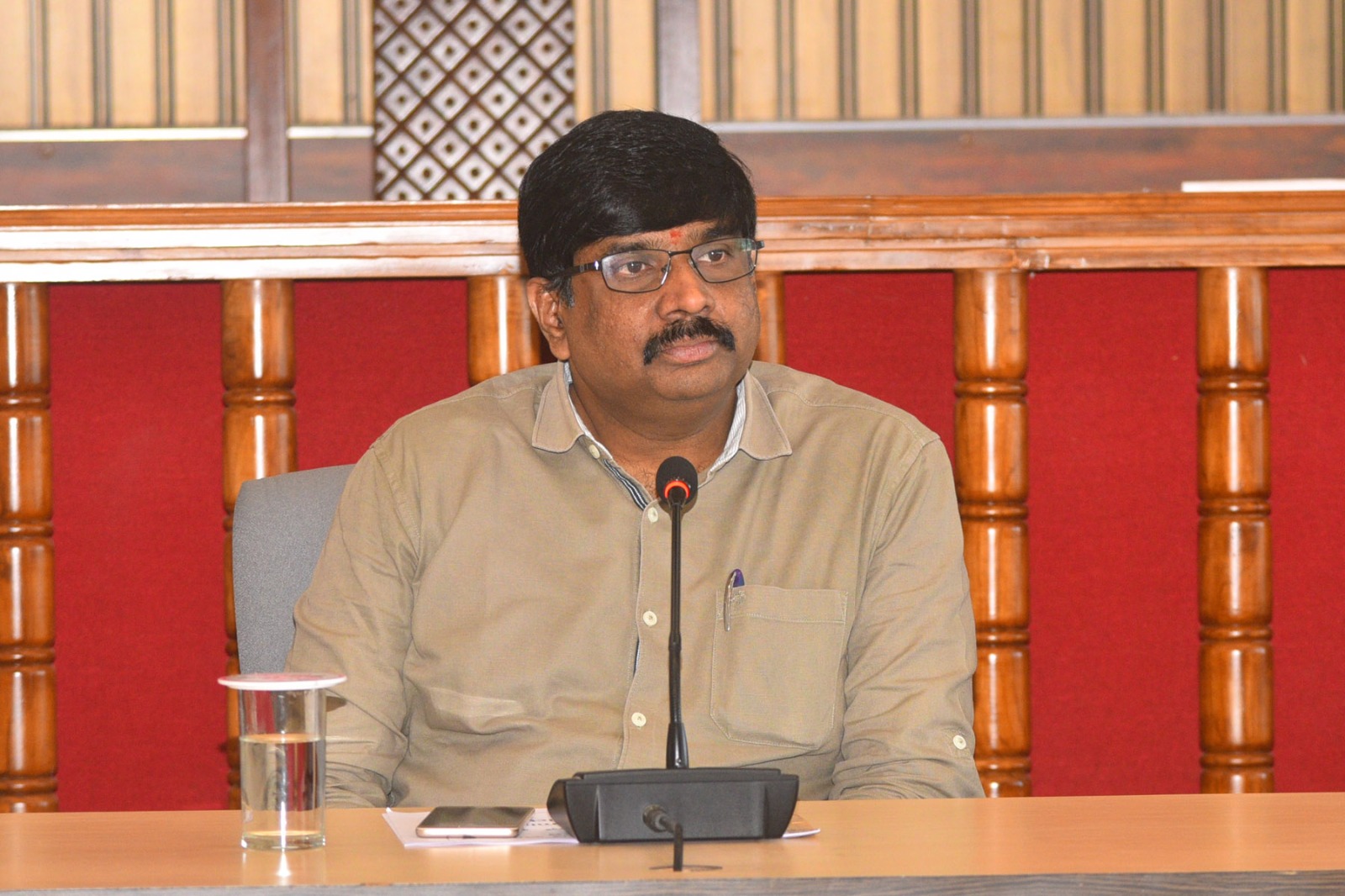 ಯುವಜನರಿಗೆ ಸ್ವಉದ್ಯೋಗ ಕಲ್ಪಿಸುವತ್ತ ತರಬೇತಿ ಕಾರ್ಯಕ್ರಮ ಆಯೋಜಿಸಿ  : ಜಿಲ್ಲಾಧಿಕಾರಿ ಸೋಮಶೇಖರ್