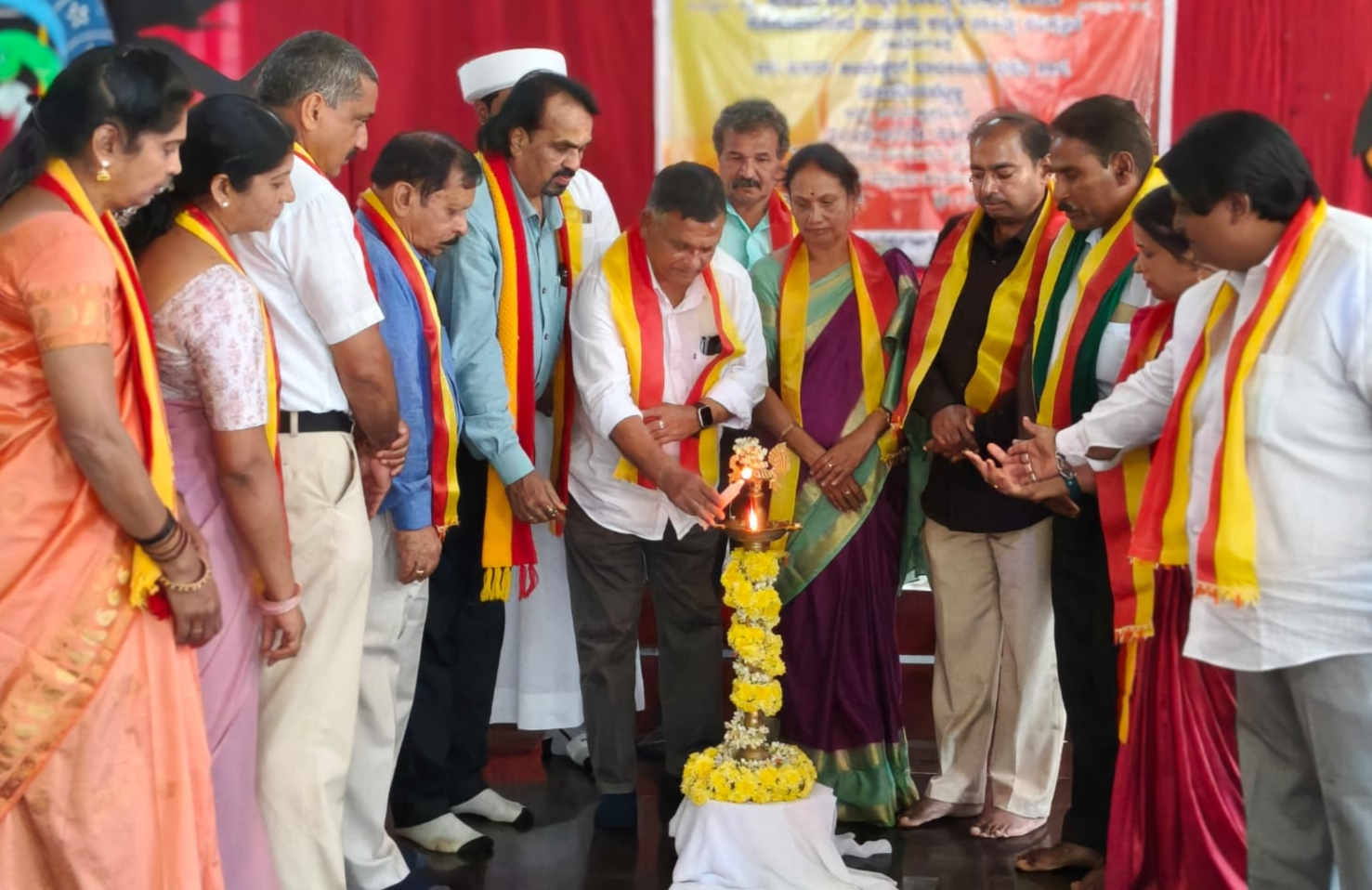 ತೋಳೂರು ಶೆಟ್ಟಳ್ಳಿ ಅಂಬೇಡ್ಕರ್ ವಸತಿ ಶಾಲೆಯಲ್ಲಿ ಸಾಹಿತ್ಯ ಪರಿಷತ್ ದತ್ತಿ ಕಾರ್ಯಕ್ರಮ