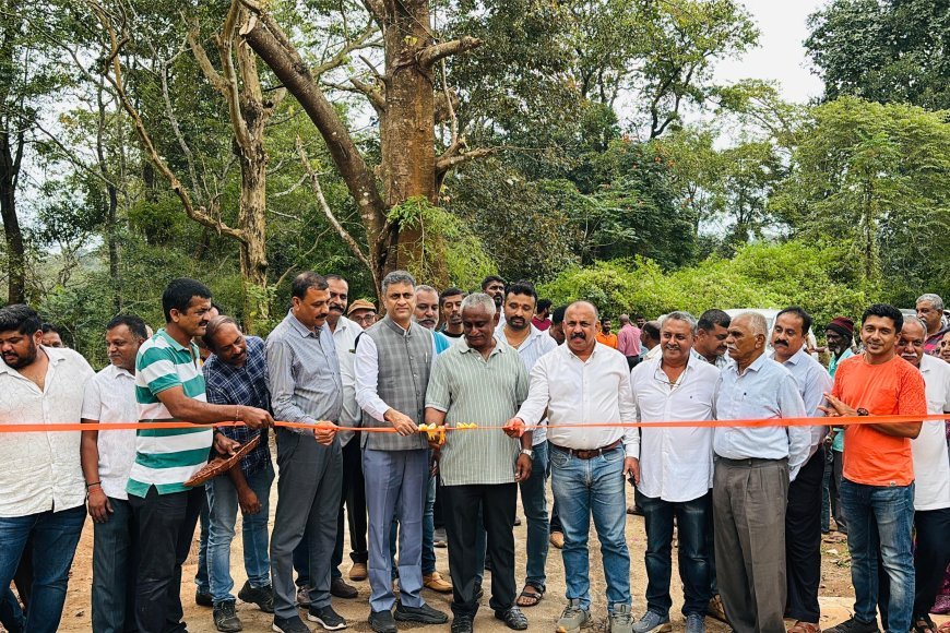 ಪೊನ್ನಂಪೇಟೆ:ಮಲ್ಲಗೆರೆ ಶ್ರೀ ಮಾರಮ್ಮ ಹಾಗೂ ಶ್ರೀ ಈಶ್ವರ ದೇವಸ್ಥಾನದ ಮುಖ್ಯ ಹೆಬ್ಬಾಗಿಲು ಲೋಕಾರ್ಪಣೆ