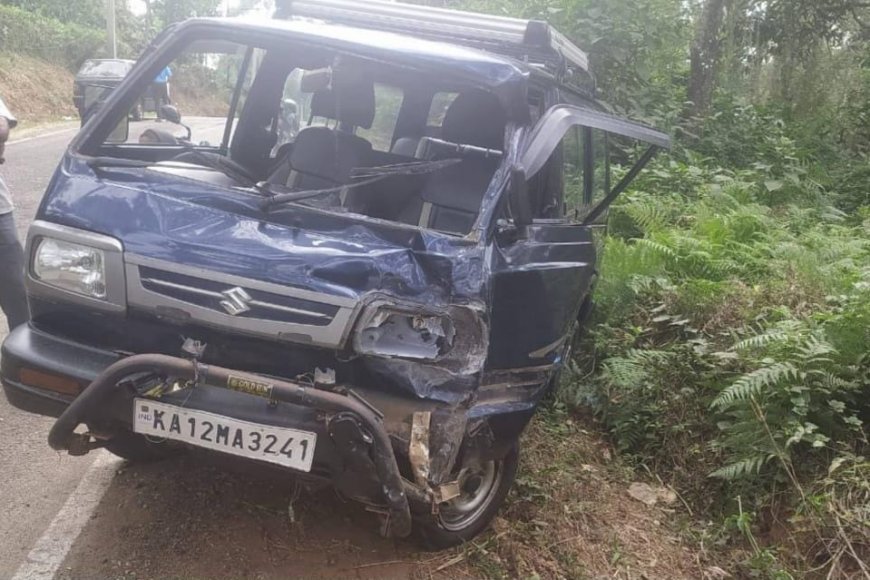 ಹಾಕತ್ತೂರು–ಮರಗೋಡು ರಸ್ತೆಯ ಬಕ್ಕದಲ್ಲಿ  ಅಪಘಾತ: ಬೈಕ್ ಸವಾರನಿಗೆ ಗಂಭೀರ ಗಾಯ
