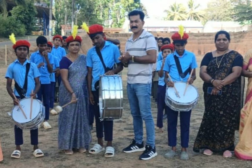 ಮಾಯಮುಡಿ ಸರ್ಕಾರಿ ಶಾಲೆಗೆ ನೂತನ ಬ್ಯಾಂಡ್ ಸೆಟ್ ಕೊಡುಗೆ
