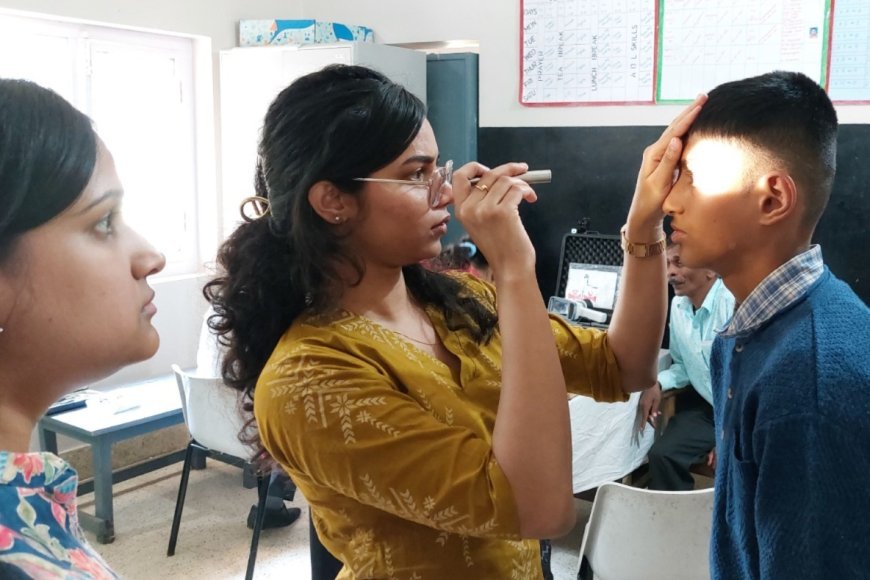 ಸ್ವಸ್ಥ ಸಂಸ್ಥೆಯಲ್ಲಿ ವಿಶೇಷ ಚೇತನರು, ಆರೈಕೆದಾರರಿಗೆ ನೇತ್ರ ತಪಾಸಣಾ ಉಚಿತ ಶಿಬಿರ