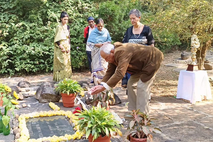 ರೋಶನಾರದಲ್ಲಿ ಫೀಲ್ಡ್ ಮಾಷ೯ಲ್ ಕಾಯ೯ಪ್ಪ ಅವರಿಗೆ ಭಾವಪೂಣ೯ ಪುಪ್ಪ ನಮನ