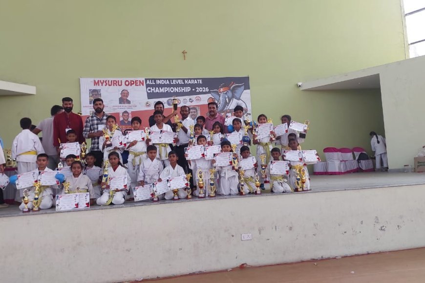ರಾಷ್ಟ್ರ ಮಟ್ಟದ ಕರಾಟೆ ಚಾಂಪಿಯನ್‍ಶಿಪ್-2026: ಪೆರುಂಬಾಡಿಯ ಜೆನ್ ಸಿಟೋರಿಯೋ ಸ್ಕೂಲ್ ಆಫ್ ಇಂಡಿಯಾ ಕರಾಟೆ ಶಾಲೆಯ ವಿದ್ಯಾರ್ಥಿಗಳಿಗೆ ಬಹುಮಾನ