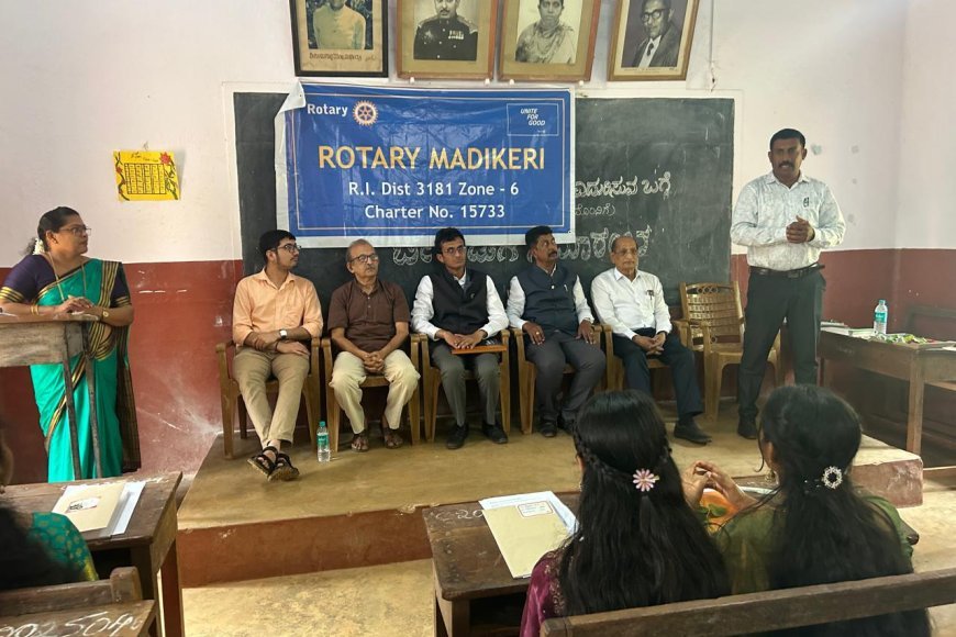ಡಿ. ಚೆನ್ನಮ್ಮ ಕಾಲೇಜಿನಲ್ಲಿ ವೖತ್ತಿ ಮಾಗ೯ದಶ೯ನ ಕಾಯಾ೯ಗಾರ