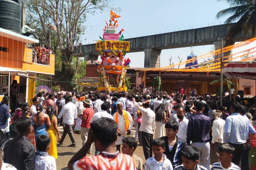 ಕುಶಾಲನಗರ : ಶ್ರದ್ಧಾಭಕ್ತಿಯಿಂದ  ಜರುಗಿದ ಶ್ರೀ ರಾಮಲಿಂಗೇಶ್ವರ ಸ್ವಾಮಿ ವಾರ್ಷಿಕ ಬ್ರಹ್ಮರಥೋತ್ಸವ