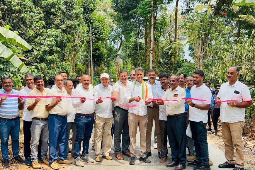 ನಾಲ್ಕೇರಿ ಗ್ರಾಮದಲ್ಲಿ ನೂತನ ಕಾಂಕ್ರೀಟ್ ರಸ್ತೆ ಉದ್ಘಾಟಿಸಿದ ಶಾಸಕ ಎಎಸ್ ಪೊನ್ನಣ್ಣ