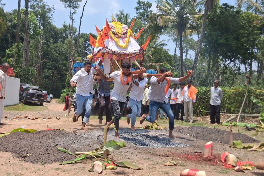 ಹೊಸಪಟ್ಟಣ; ಪೂಜೆ ವೇಳೆ ಹೆಜ್ಜೇನು ದಾಳಿ