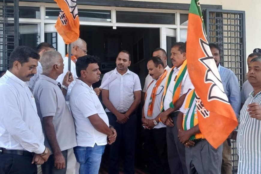 ಸ್ಥಳೀಯ ಸಂಸ್ಥೆಗಳ ಚುನಾವಣೆ ನಡೆಸಲು ಆಗ್ರಹಿಸಿ ಮಡಿಕೇರಿಯಲ್ಲಿ ಬಿಜೆಪಿ‌ ಪ್ರತಿಭಟನೆ