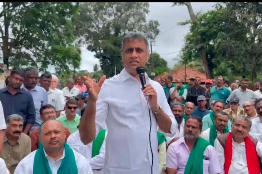 ಅರಣ್ಯ ಇಲಾಖೆ ವಿರುದ್ಧ ರೈತ ಸಂಘದಿಂದ ಪ್ರತಿಭಟನೆ : ಪ್ರತಿಭಟನಾ ಸ್ಥಳಕ್ಕೆ ಭೇಟಿ ನೀಡಿದ ಶಾಸಕ ಎ.ಎಸ್ ಪೊನ್ನಣ್ಣ