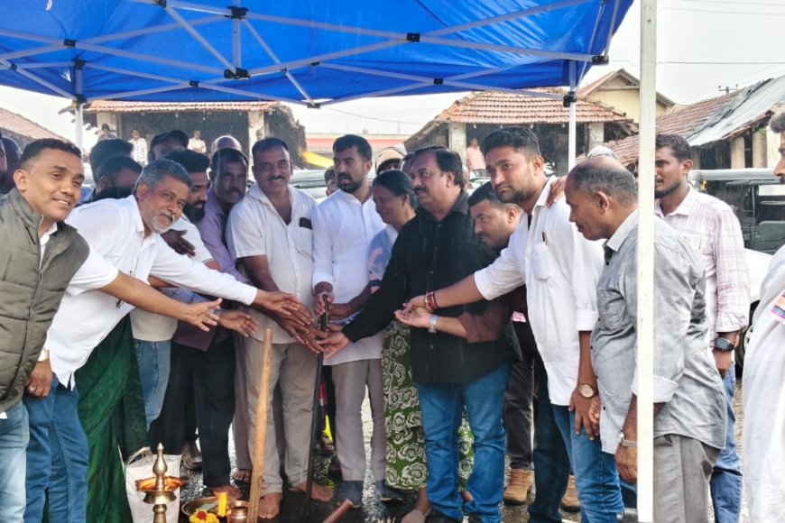 ಸುಂಟಿಕೊಪ್ಪ: ವಾಹನ ಚಾಲಕರ ಹಾಗೂ  ಆಟೋ ಚಾಲಕ ಮತ್ತು ಮಾಲೀಕರ ಸಂಘದ ನಿಲ್ಧಾಣದಲ್ಲಿ ಮೇಲ್ಚಾವಣಿ ನಿರ್ಮಾಣದ ಕಾಮಗಾರಿಗೆ ಶಾಸಕ ಡಾ.ಮಂತರ್ ಗೌಡ ಚಾಲನೆ