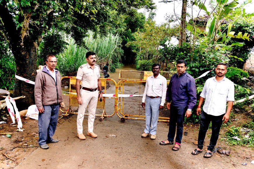 ಸಿದ್ದಾಪುರ: ಭಾರಿ ಮಳೆಗೆ ಕರಡಿಗೋಡು ಸಂಪರ್ಕ ರಸ್ತೆ ಕಡಿತ
