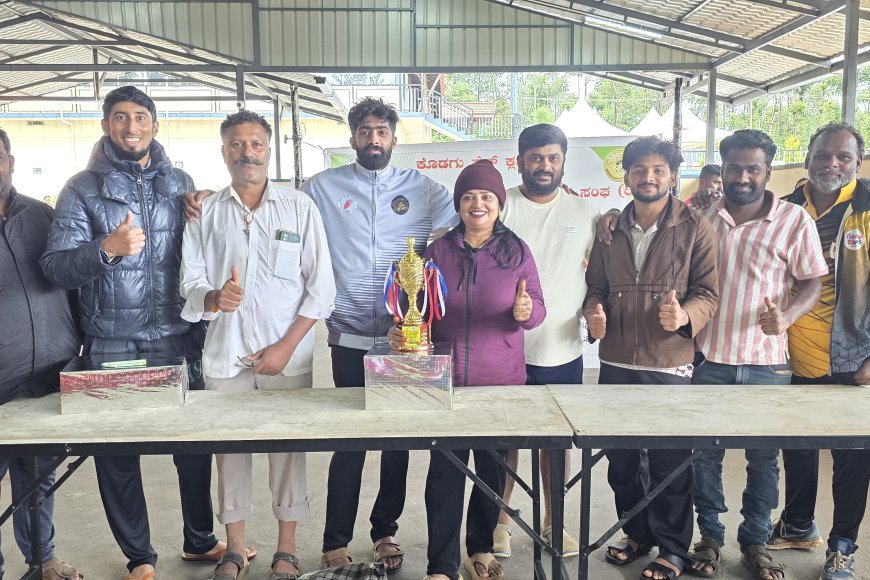 ಫೋಟೋ ನಾಟಿ ಬಾಯ್ಸ್ & ಮಡ್ ಕಮಾಂಡೋಸ್