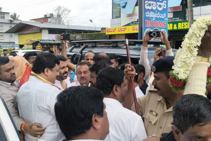 ಸಚಿವ ಪಿ .ಎಂ. ನರೇಂದ್ರಸ್ವಾಮಿಗೆ ಕುಶಾಲನಗರದಲ್ಲಿ ಅದ್ಧೂರಿ ಸ್ವಾಗತ