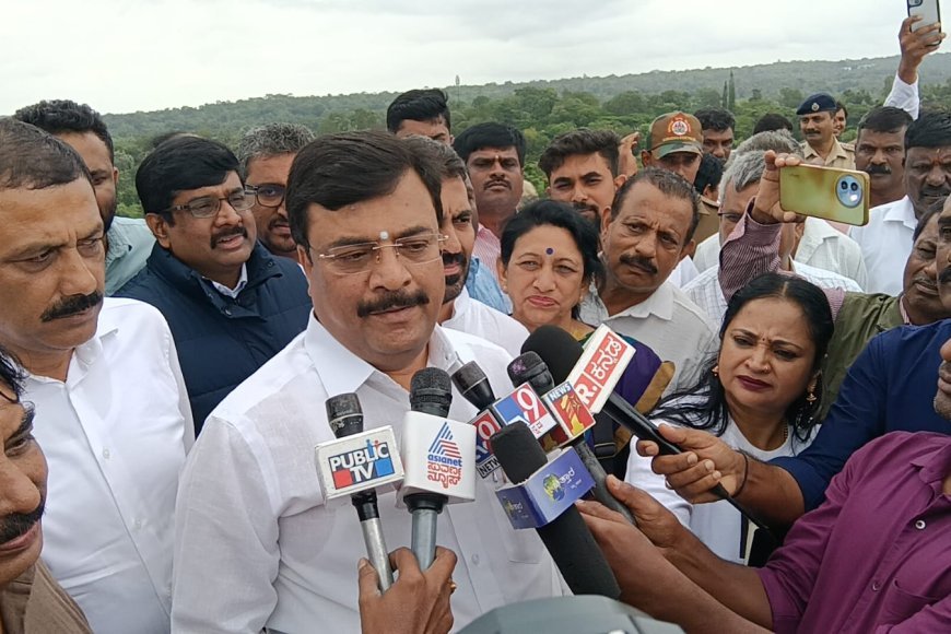 ನಮ್ಮಲ್ಲಿ ಗುಂಪುಗಾರಿಕೆ ಇಲ್ಲ: ಸಚಿವ ಪಿ.ಎಂ ನರೇಂದ್ರಸ್ವಾಮಿ