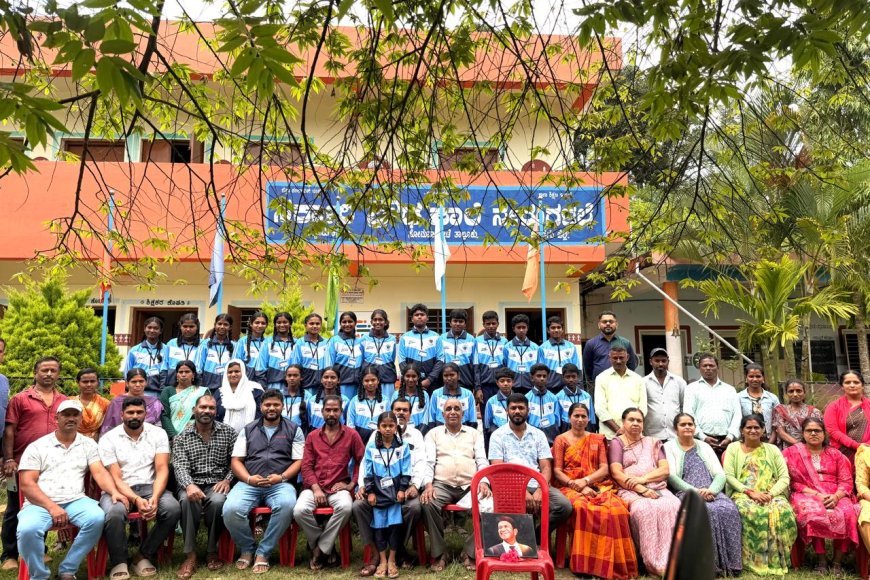 ನೇರುಗಳಲೆ ಸರ್ಕಾರಿ ಪ್ರೌಢಶಾಲಾ  ವಿದ್ಯಾರ್ಥಿಗಳಿಗೆ ಉಚಿತ ಟ್ರ್ಯಾಕ್ ಸೂಟ್ ವಿತರಣೆ
