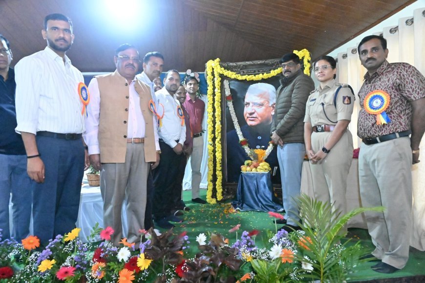 ಡಿ.ದೇವರಾಜ ಅರಸು ಅವರ 111 ನೇ ಜನ್ಮ ದಿನಾಚರಣೆ ದೂರದೃಷ್ಟಿಯ ನಾಯಕ ಡಿ.ದೇವರಾಜ ಅರಸು: ಜಿಲ್ಲಾಧಿಕಾರಿ ಸೋಮಶೇಖರ್